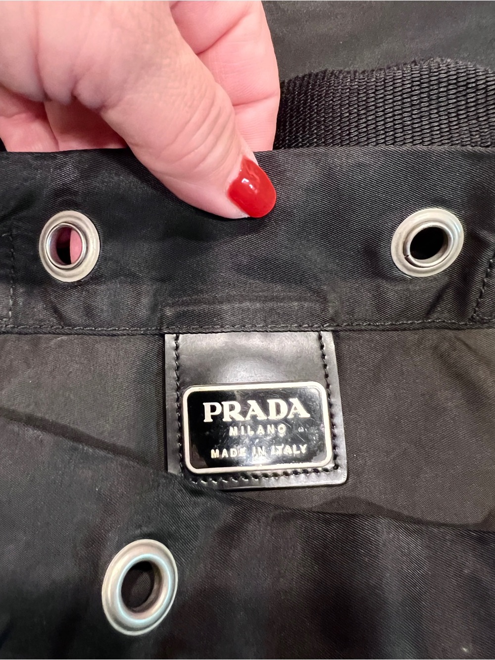 Prada⭐️✌🏻 Black Nylon Duffel perfect for traveling/towels/yoga mat!! - Picture 10 of 11
